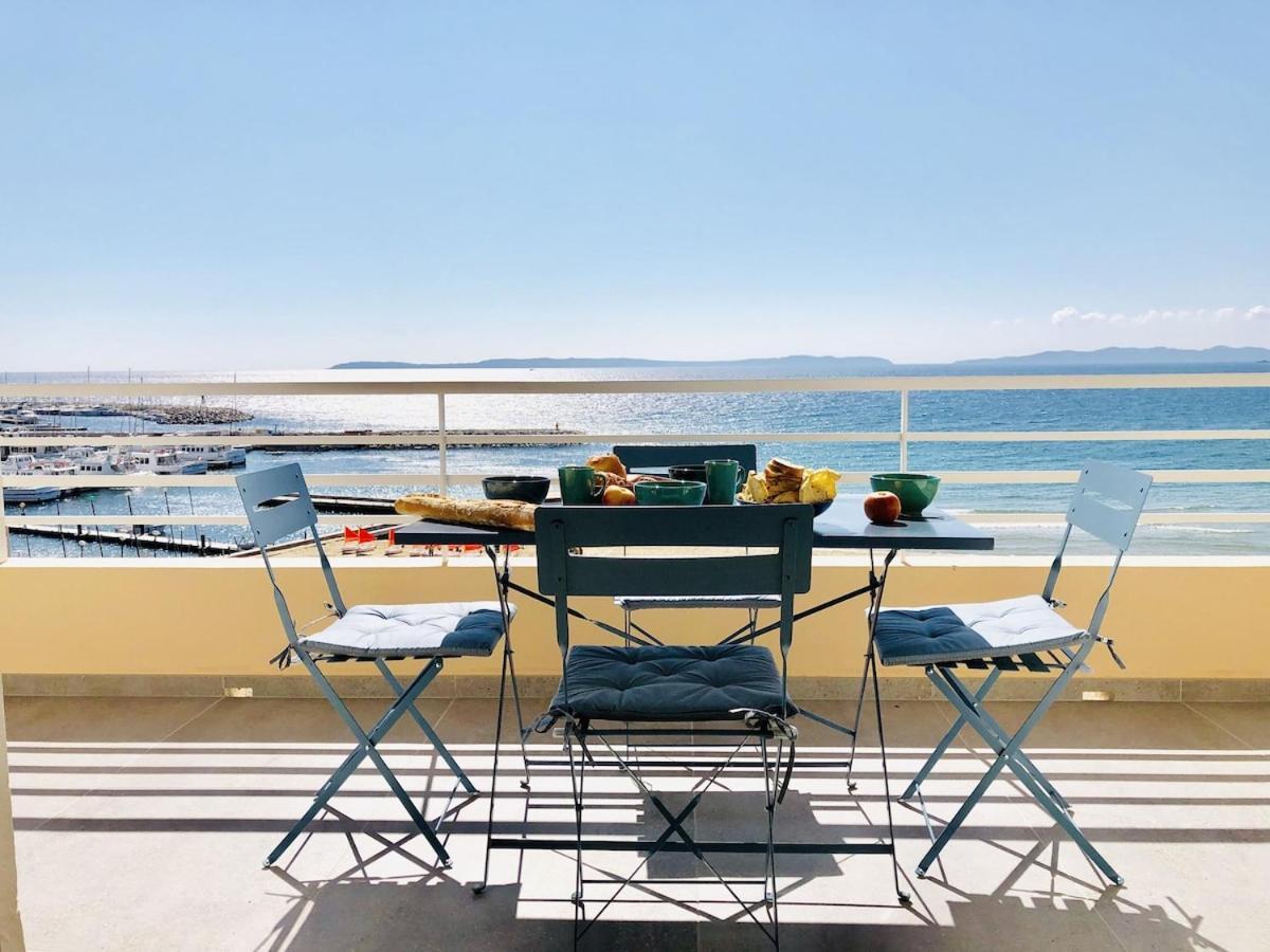 T3 Front De Mer Dernier Etage Vue Mer Petit Havre De Paix Pour Vos Vacances Emplacement Unique Vue Mer Panoramique A 180 Degres Pour Ce T3 En Face De La Plage Front De Mer Vue Sur Les Iles 5 Et Dernier Etage Avec Ascenseur Le Lavandou Exterior foto